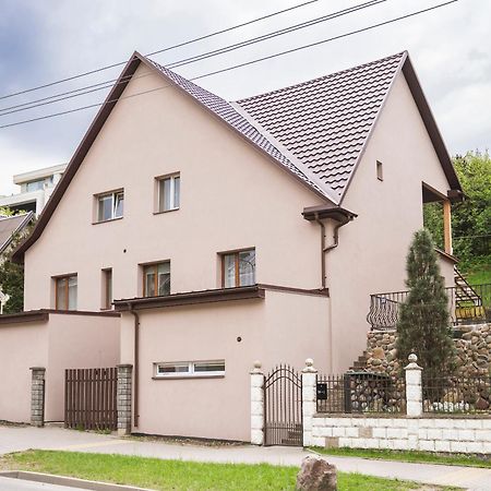 Apartment In Garage With Free Parking Kaunas Ngoại thất bức ảnh
