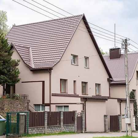 Apartment In Garage With Free Parking Kaunas Ngoại thất bức ảnh