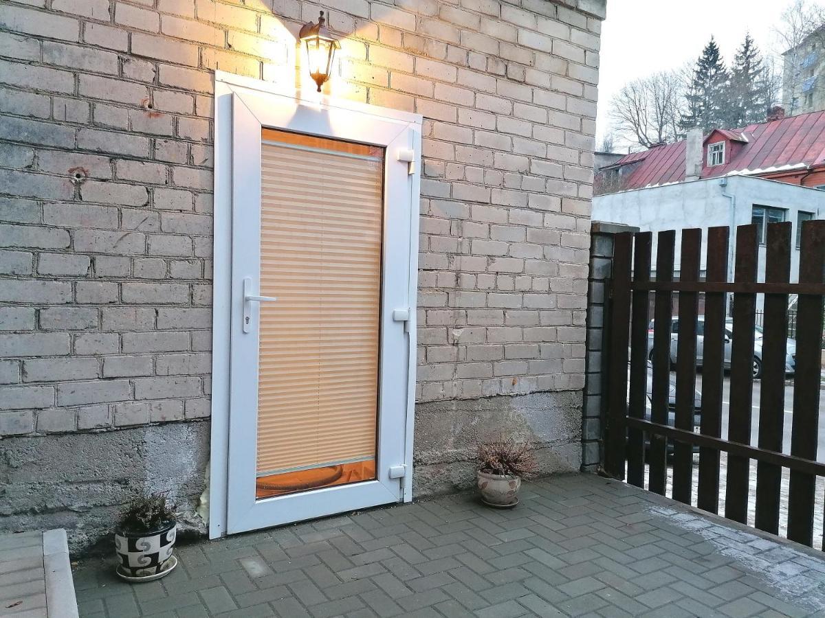 Apartment In Garage With Free Parking Kaunas Ngoại thất bức ảnh
