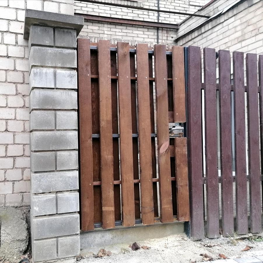 Apartment In Garage With Free Parking Kaunas Ngoại thất bức ảnh